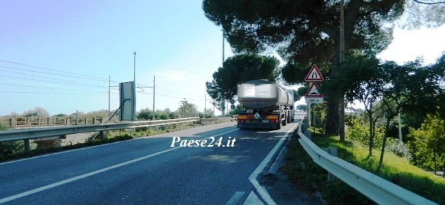 I sindaci tornano a Roma per la nuova Ss 106 I sindaci tornano a Roma per la nuova Ss 106