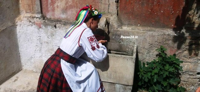 Castrovillari, i gruppi del folklore alla scoperta delle “vie dell’acqua” Castrovillari, i gruppi del folklore alla scoperta delle “vie dell’acqua”