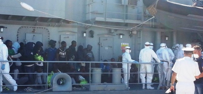 Più di 800 migranti sono sbarcati al porto di Corigliano Più di 800 migranti sono sbarcati al porto di Corigliano