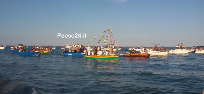 Trebisacce, carosello di barche in onore di San Rocco Trebisacce, carosello di barche in onore di San Rocco