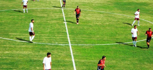 Calcio. Partono bene Trebisacce e Roseto, cade il Castrovillari Calcio. Partono bene Trebisacce e Roseto, cade il Castrovillari