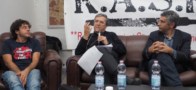 “Al di là della mala”. A Villapiana la presentazione del libro sulle “ferite” della Calabria “Al di là della mala”. A Villapiana la presentazione del libro sulle “ferite” della Calabria