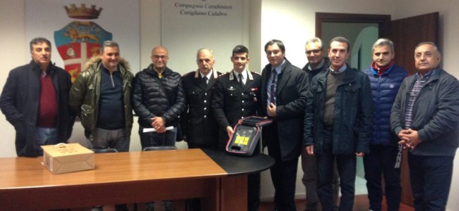 Associazione Fidelitas dona defibrillatore ai Carabinieri di Corigliano Calabro Associazione Fidelitas dona defibrillatore ai Carabinieri di Corigliano Calabro