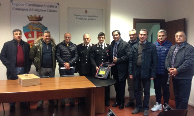 Associazione Fidelitas dona defibrillatore ai Carabinieri di Corigliano Calabro