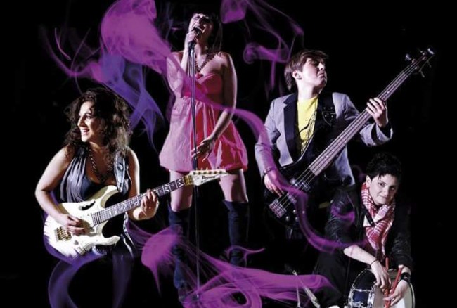 Le Rivoltelle a Castrovillari. Capodanno in piazza con la rock band tutta al femminile Le Rivoltelle a Castrovillari. Capodanno in piazza con la rock band tutta al femminile