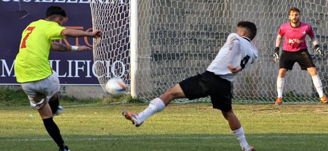 Calcio. Castrovillari stop nel derby. Vola Trebisacce. Incubo Roseto. Vince Amendolara Calcio. Castrovillari stop nel derby. Vola Trebisacce. Incubo Roseto. Vince Amendolara
