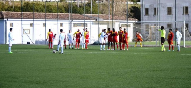 Calcio. Domenica da dimenticare per Castrovillari, Trebisacce, Roseto e Amendolara Calcio. Domenica da dimenticare per Castrovillari, Trebisacce, Roseto e Amendolara