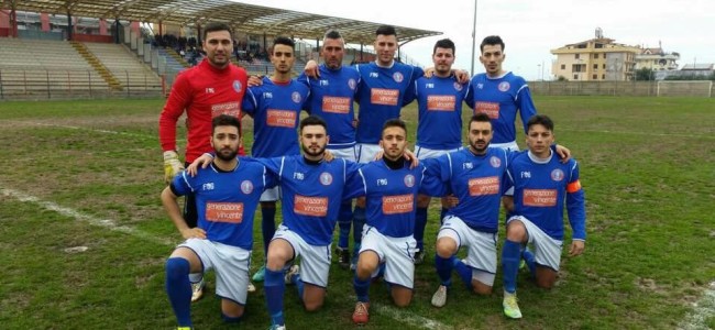 Calcio. Sconfitte pesanti per Castrovillari, Trebisacce e Roseto. Goleada Amendolara Calcio. Sconfitte pesanti per Castrovillari, Trebisacce e Roseto. Goleada Amendolara
