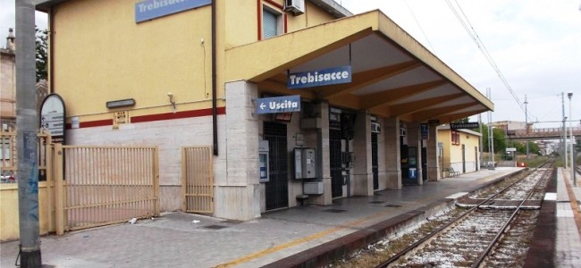 Regione Calabria annuncia nuovo intercity sulla Jonica. Cui prodest? Regione Calabria annuncia nuovo intercity sulla Jonica. Cui prodest?