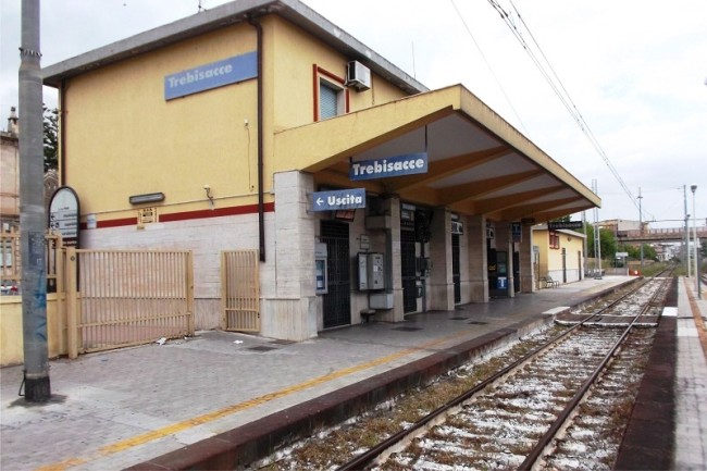 Regione Calabria annuncia nuovo intercity sulla Jonica. Cui prodest?