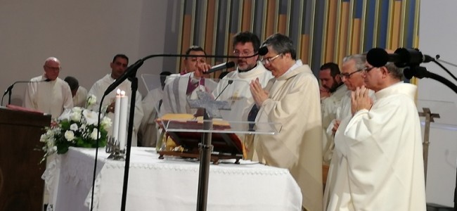 Trebisacce. Don Vincenzo Calvosa festeggia 25 anni di sacerdozio. «Un ministero svolto con passione»