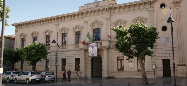 Castrovillari, agorà a 5 Stelle con i portavoce del Movimento Castrovillari, agorà a 5 Stelle con i portavoce del Movimento