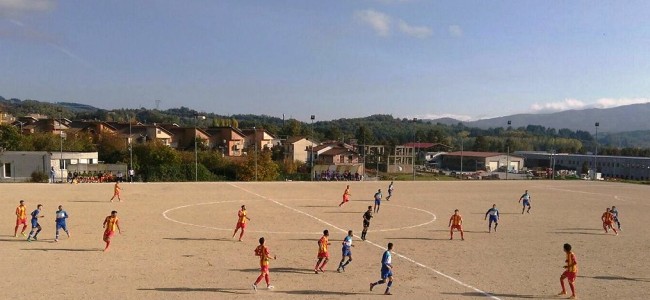 Calcio. Bene Castrovillari e Amendolara. Trebisacce in difficoltà. Roseto rallenta la capolista Calcio. Bene Castrovillari e Amendolara. Trebisacce in difficoltà. Roseto rallenta la capolista
