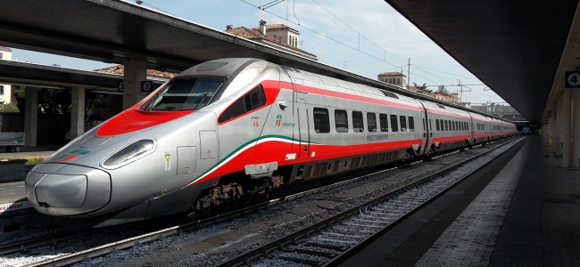 Frecciargento tra Sibari e Roma. Possibilità o fantascienza? Frecciargento tra Sibari e Roma. Possibilità o fantascienza?