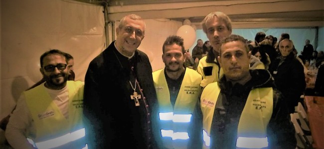 Il cenone di Natale tra gli alluvionati delle frazioni di Corigliano Il cenone di Natale tra gli alluvionati delle frazioni di Corigliano