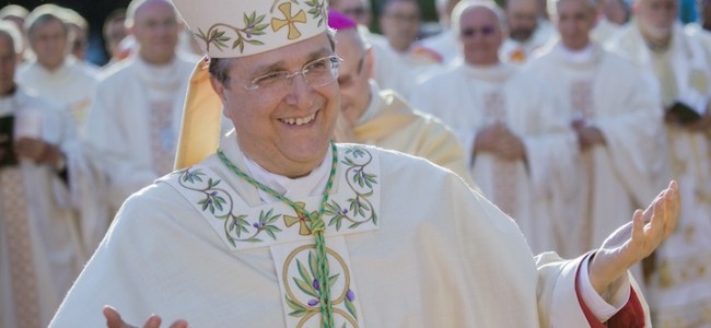 Diocesi di Cassano. Laurea ad honorem in Medicina al vescovo Savino Diocesi di Cassano. Laurea ad honorem in Medicina al vescovo Savino