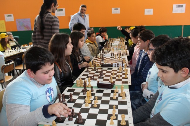 Il gioco degli scacchi piace agli studenti. Emozionante torneo a Rossano