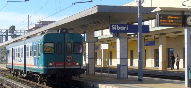 Sognando il Frecciargento. Nel frattempo Trenitalia «lascia a piedi la Sibaritide» Sognando il Frecciargento. Nel frattempo Trenitalia «lascia a piedi la Sibaritide»