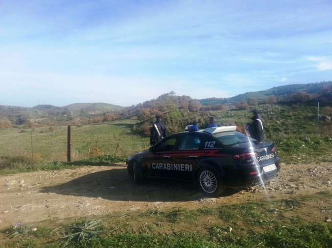 Corigliano. Violenta il figlio quindicenne e si dà alla macchia. Arrestato dai Carabinieri Corigliano. Violenta il figlio quindicenne e si dà alla macchia. Arrestato dai Carabinieri