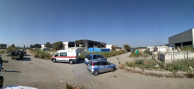 Sgombero migranti a Metaponto. Gruppo Lucano di Amendolara partecipa a bonifica sito Sgombero migranti a Metaponto. Gruppo Lucano di Amendolara partecipa a bonifica sito