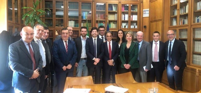 Sanità in Calabria. Sindaci incontrano a Roma il ministro Speranza Sanità in Calabria. Sindaci incontrano a Roma il ministro Speranza