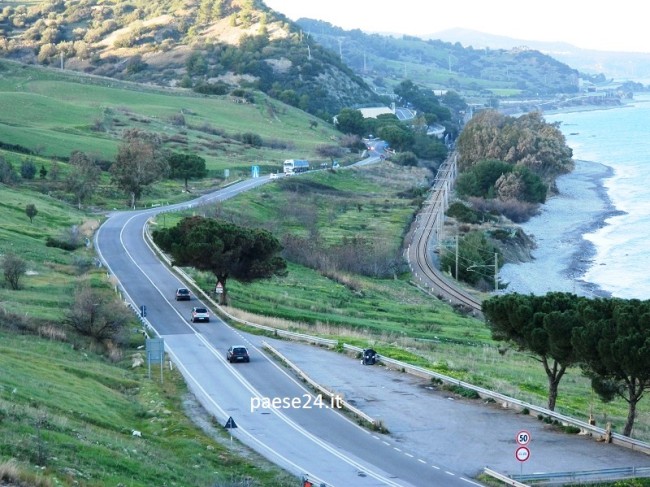 Terzo Megalotto Sibari-Roseto. «Cantieri aperti a marzo». Immensa richiesta di lavoro da soddisfare Terzo Megalotto Sibari-Roseto. «Cantieri aperti a marzo». Immensa richiesta di lavoro da soddisfare