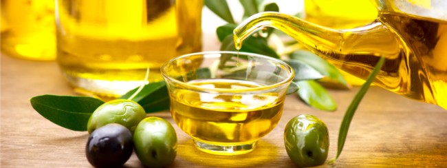«Crollo del prezzo dell’olio in Calabria». I produttori pronti a versarlo in strada «Crollo del prezzo dell’olio in Calabria». I produttori pronti a versarlo in strada