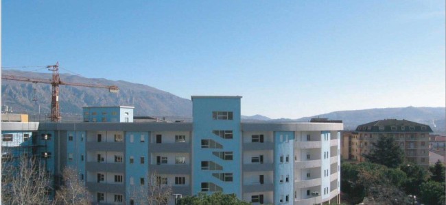 Ospedale di Castrovillari. «Enormi carenze. Discriminato dall’Asp di Cosenza» Ospedale di Castrovillari. «Enormi carenze. Discriminato dall’Asp di Cosenza»