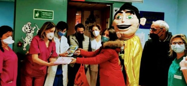 Castrovillari. Matite colorate e libri di fiabe per i piccoli pazienti dell’ospedale Castrovillari. Matite colorate e libri di fiabe per i piccoli pazienti dell’ospedale