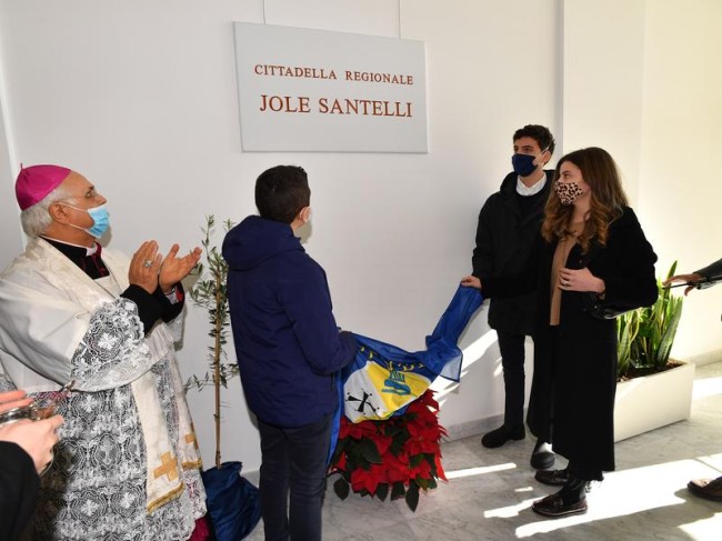Cittadella Regionale intitolata a Jole Santelli. Svelata targa nel giorno del suo compleanno