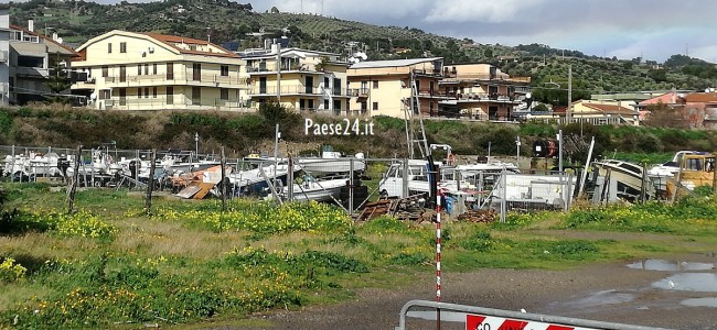 Trebisacce. Sequestrata area demaniale adibita a rimessaggio di barche Trebisacce. Sequestrata area demaniale adibita a rimessaggio di barche