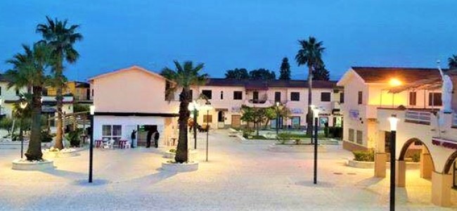 Marina di Sibari. Comune ordina ripristino intonaci immobili che si affacciano sulla piazza Marina di Sibari. Comune ordina ripristino intonaci immobili che si affacciano sulla piazza