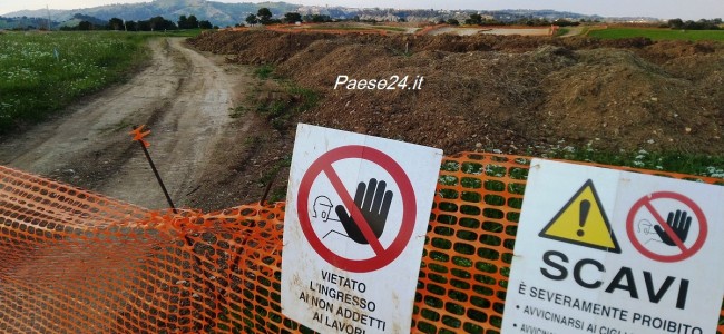 Terzo Megalotto Ss 106. I lavori procedono ma nessuno se ne accorge Terzo Megalotto Ss 106. I lavori procedono ma nessuno se ne accorge