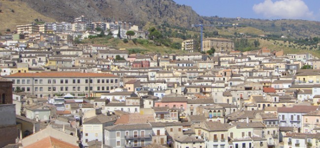 Amministrative. Due liste a Francavilla Marittima. Sindaco uscente fuori dai giochi Amministrative. Due liste a Francavilla Marittima. Sindaco uscente fuori dai giochi