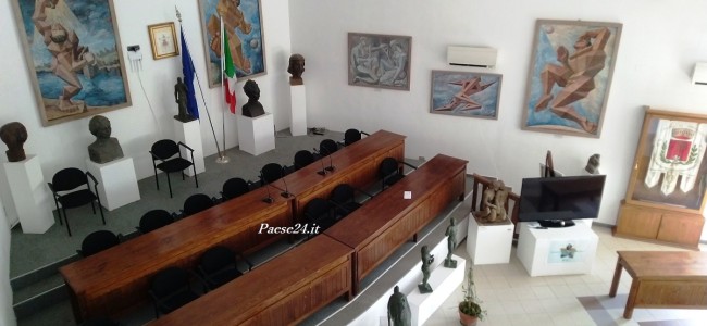 Amendolara. Tre liste per il rinnovo del Consiglio Comunale. Campagna elettorale entra nel vivo Amendolara. Tre liste per il rinnovo del Consiglio Comunale. Campagna elettorale entra nel vivo