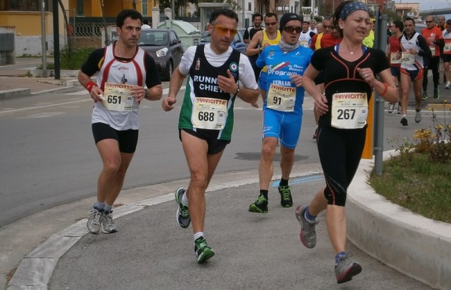 A Saracena runner professionisti e appassionati per “Vivicittà”