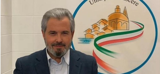 Trebisacce. De Santis rimarca distanze dalla Giunta Mundo e strizza l’occhio a Occhiuto Trebisacce. De Santis rimarca distanze dalla Giunta Mundo e strizza l’occhio a Occhiuto