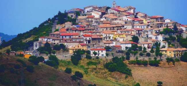 Castroregio. Alessandro Adduci confermato sindaco Castroregio. Alessandro Adduci confermato sindaco