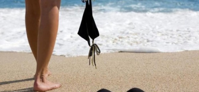 In Calabria crolla il tabù delle spiagge per nudisti. Una anche a Sibari In Calabria crolla il tabù delle spiagge per nudisti. Una anche a Sibari