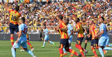 Paese24 in Serie A. Un gol a testa per Lecce e Monza… con il fisioterapista di Cassano allo Ionio