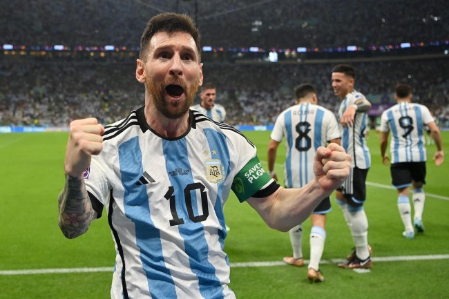 Mondiali, girone C. Messi risolleva l’Argentina. Poco gioco e molta “garra”