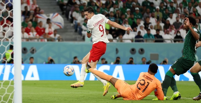 Mondiali, girone C. Polonia riporta Arabia con i piedi per terra. Lewa rompe digiuno