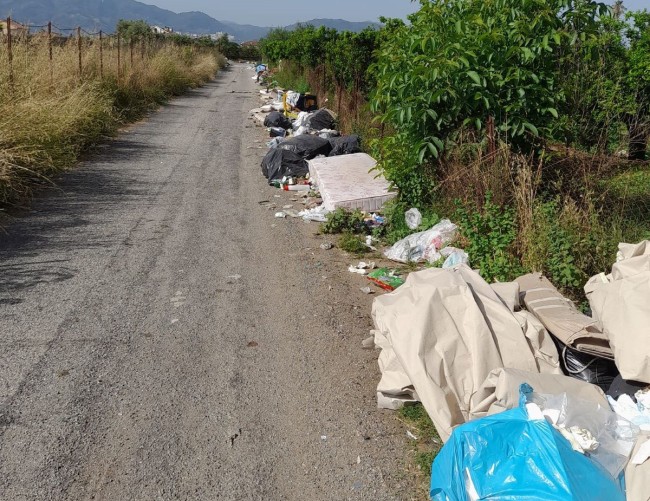 Corigliano. Crescono le discariche di rifiuti nel territorio comunale Corigliano. Crescono le discariche di rifiuti nel territorio comunale