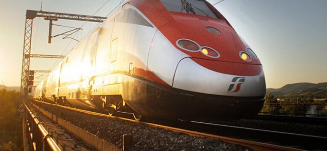 Il Frecciarossa Sibari-Bolzano e quelle navette che fanno infuriare i passeggeri Il Frecciarossa Sibari-Bolzano e quelle navette che fanno infuriare i passeggeri