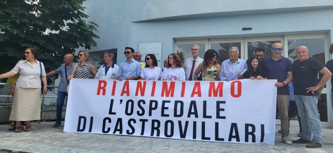 Castrovillari. Continuano i sit-in del venerdì. Fari puntati sulla Broncopneumologia Castrovillari. Continuano i sit-in del venerdì. Fari puntati sulla Broncopneumologia