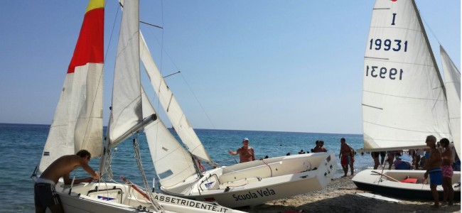 Laghi di Sibari. Da tutto il Sud per “Vivere il mare” a vele spiegate Laghi di Sibari. Da tutto il Sud per “Vivere il mare” a vele spiegate