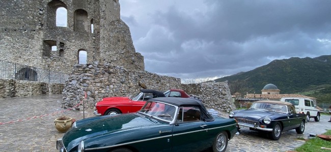 Auto d’epoca alla scoperta di Morano Calabro Auto d’epoca alla scoperta di Morano Calabro