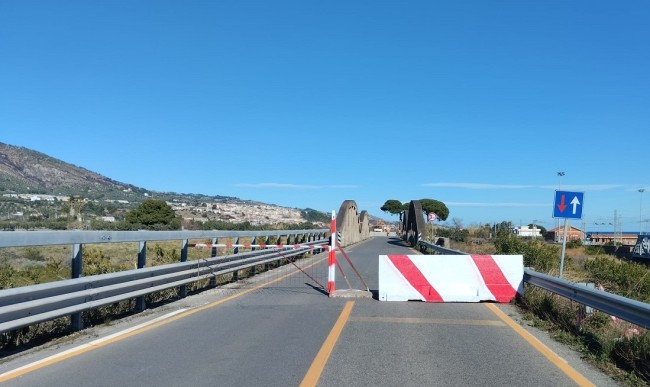 Trebisacce. Chiusura vecchia Ss 106 per lavori sul ponte. Assopec chiede di ridurre i disagi Trebisacce. Chiusura vecchia Ss 106 per lavori sul ponte. Assopec chiede di ridurre i disagi