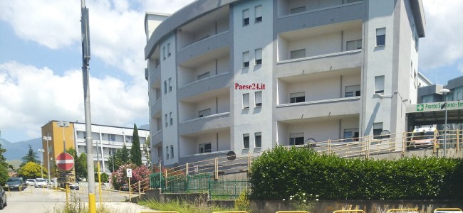 Ospedale Castrovillari. Banditi due concorsi a primario. «Ma portiamoli a compimento in fretta» Ospedale Castrovillari. Banditi due concorsi a primario. «Ma portiamoli a compimento in fretta»