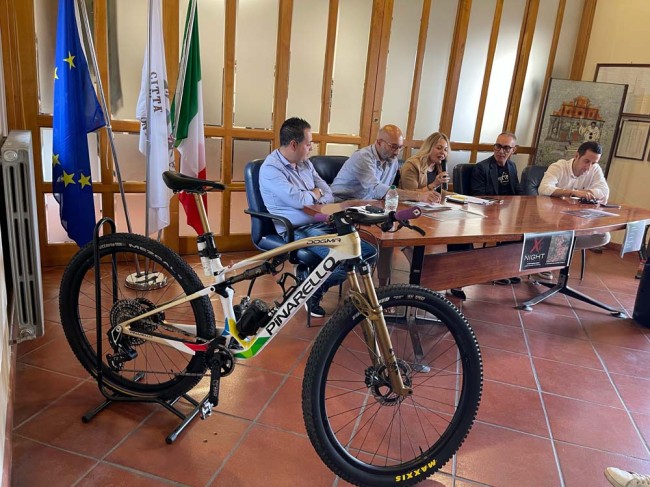 Montalto Uffugo, con “XC Night” il centro storico diventa circuito per ciclisti Montalto Uffugo, con “XC Night” il centro storico diventa circuito per ciclisti